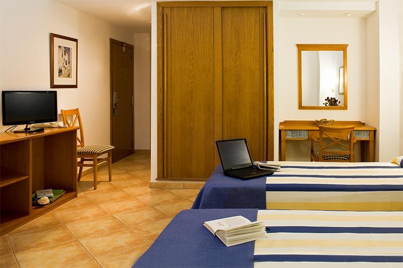 罗沙马尔公寓阿祖林酒店 聖安東尼奧 客房 照片